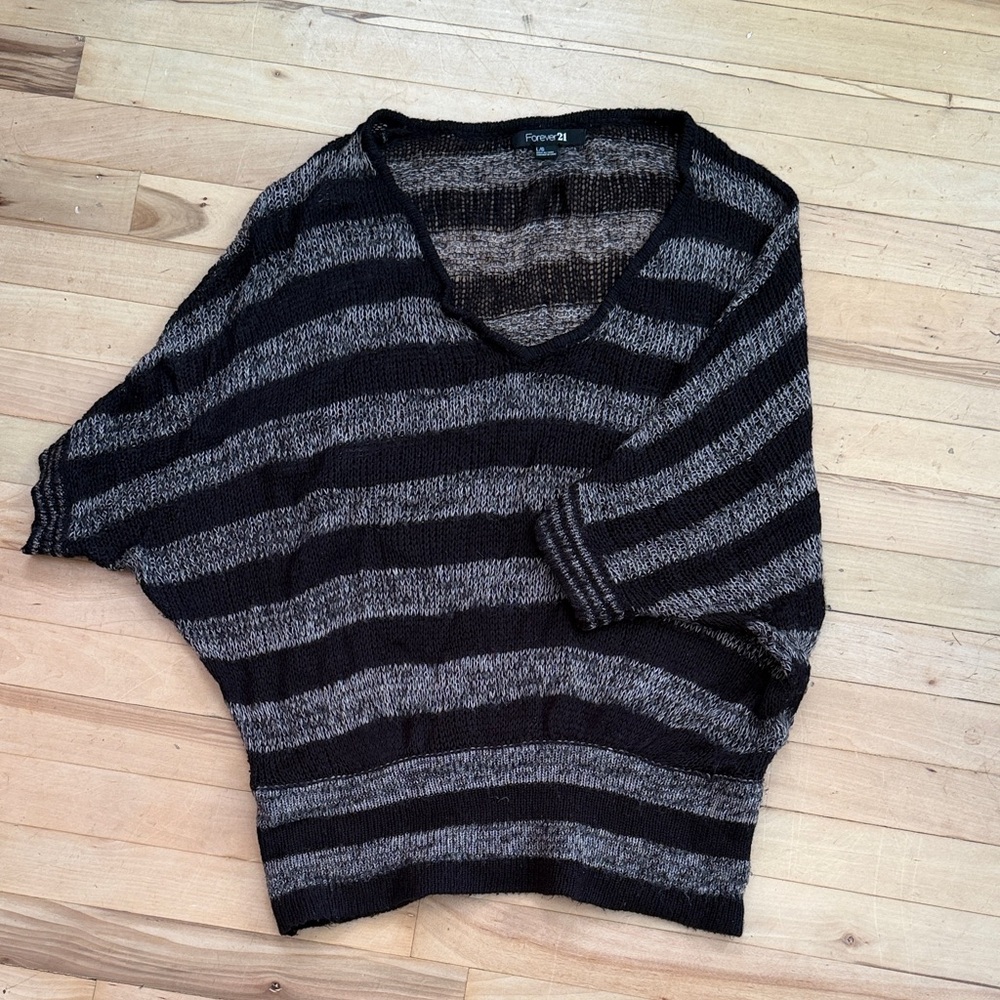 Forever 21 Black and Gray V-Neck Sweater